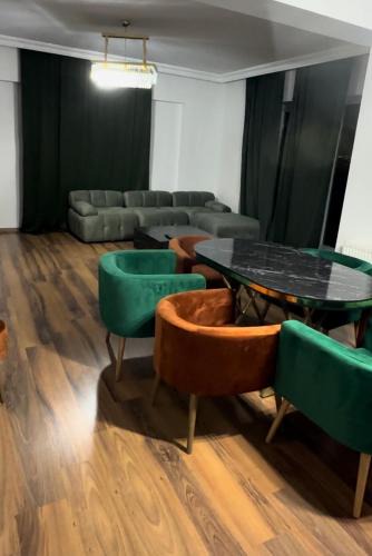 Pendik Apartment | Sabiha Gökcene 5 dk Havuz, balkon, otopark yeşillikler içinde