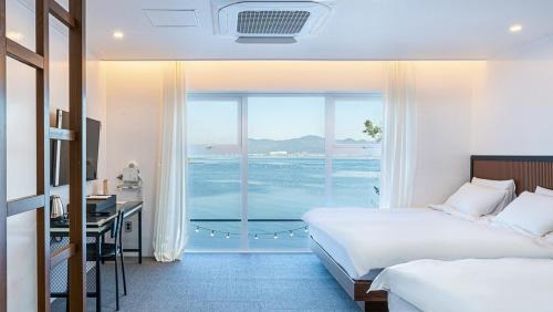 Sacheon Villa | Sacheon Azule Poolvilla
