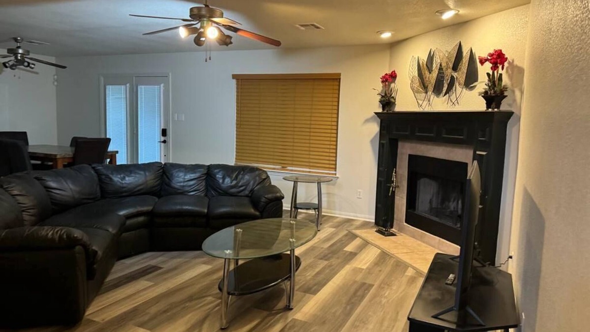 Killeen House | Saegert Ranch Oasis: 4BR/2.5BA