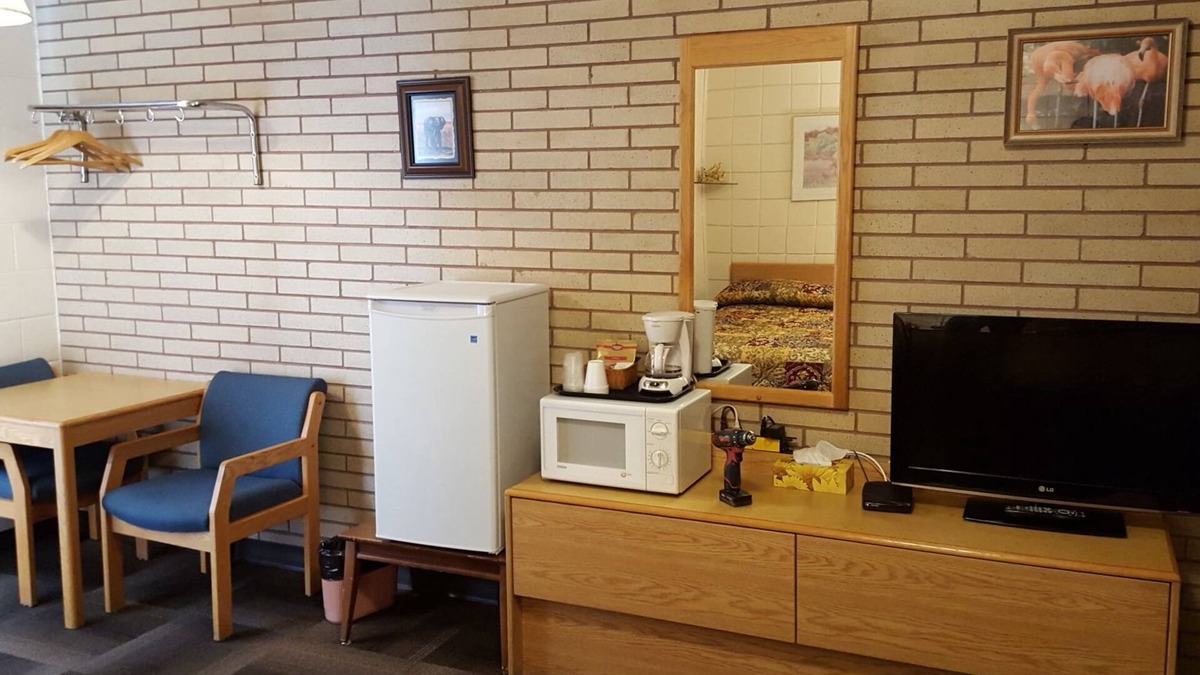 Swift Current Hotel | Safari Inn Motel