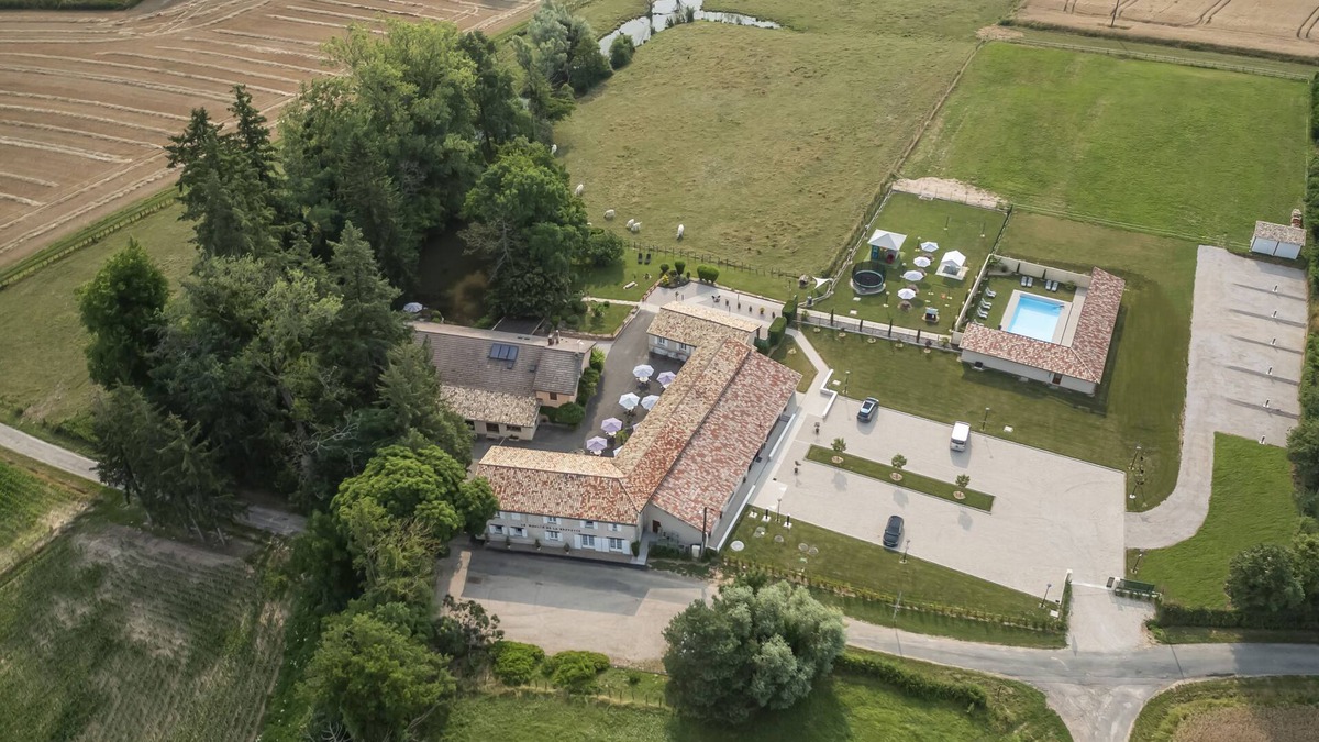 Arbigny House | Safari room for up to 5 people
