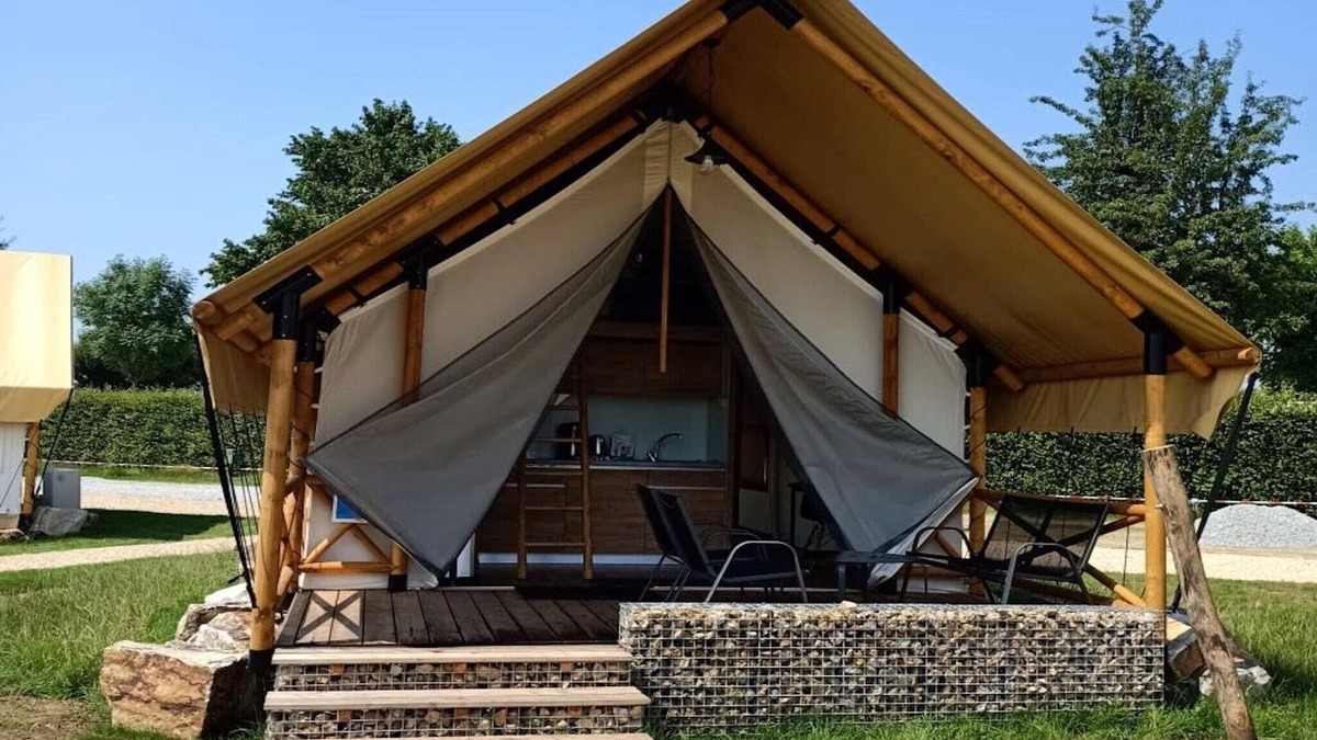 Houthem House | Safari tent with bathroom, 9 km from Maastricht