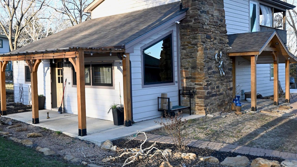 Fall River House | Safari-Theme Lodge w/Hot Tub at Fall River Lake for Family, Hunting or Fishing!
