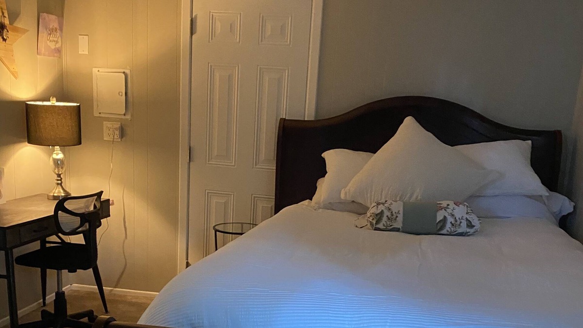 St. James Apartment | Safe home in great town near StonyBrook