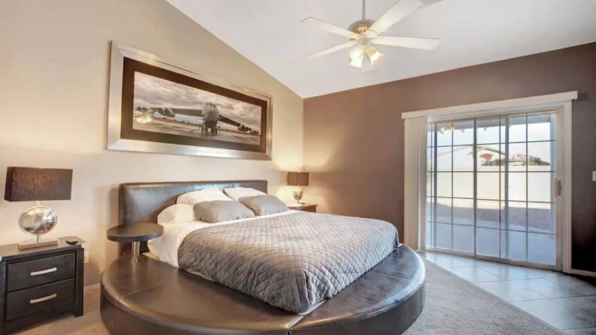 Canyon Gate House | Safe neighborhood private entrance Private bath RM
