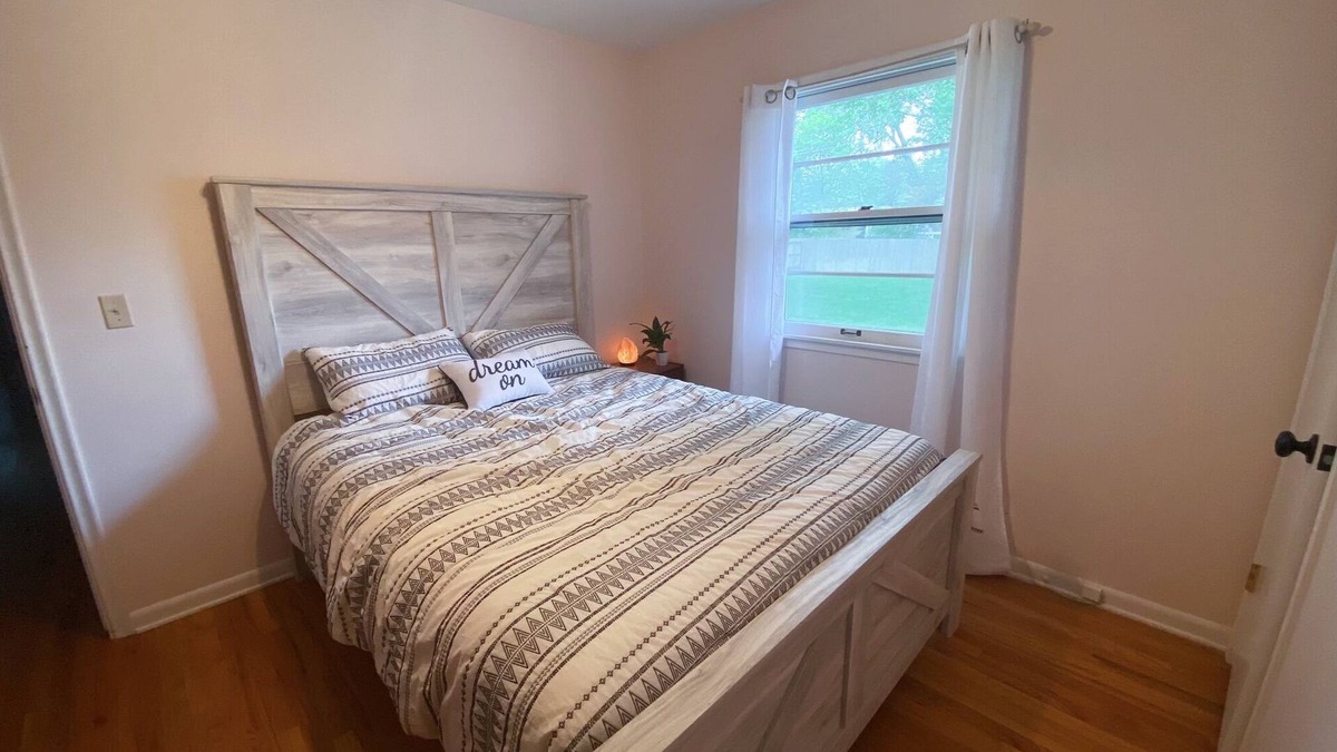 North Central Omaha House | SafeSpacious Family-Style Ranch. Near CWS/TopGolf/Mall