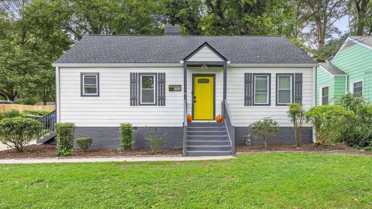 Atlanta House | Saffron Door Sanctuary, near downtown Atlanta!