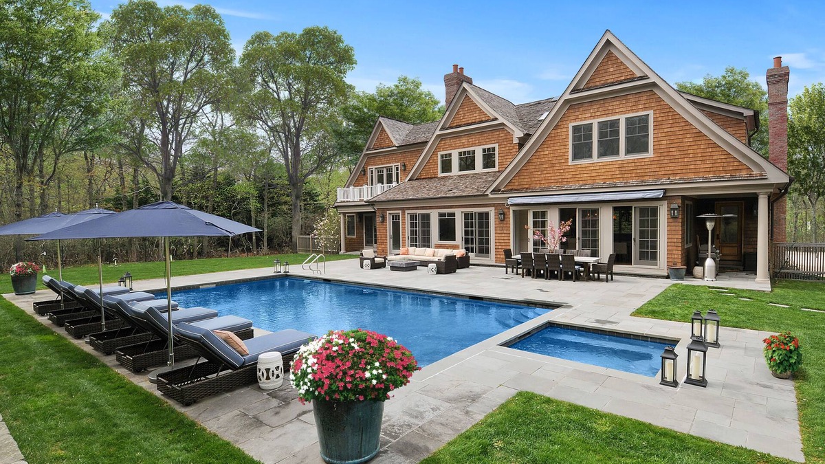Noyack House | Sag harbor/Bridgehampton High End Furniture House 5 bed/7ba w POOL very private