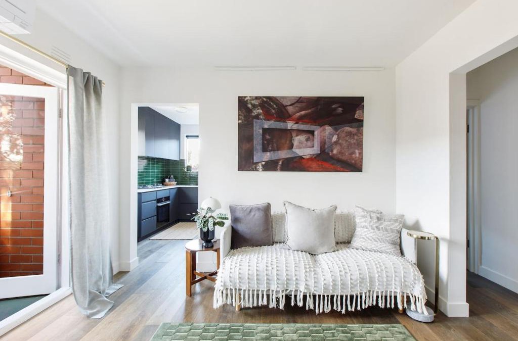 St Kilda West Apartment | Sage Haven - Laidback St Kilda Beach Living