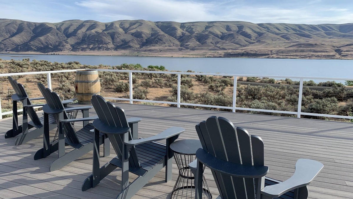 Desert Aire House | Sage House in the Aire Desert
