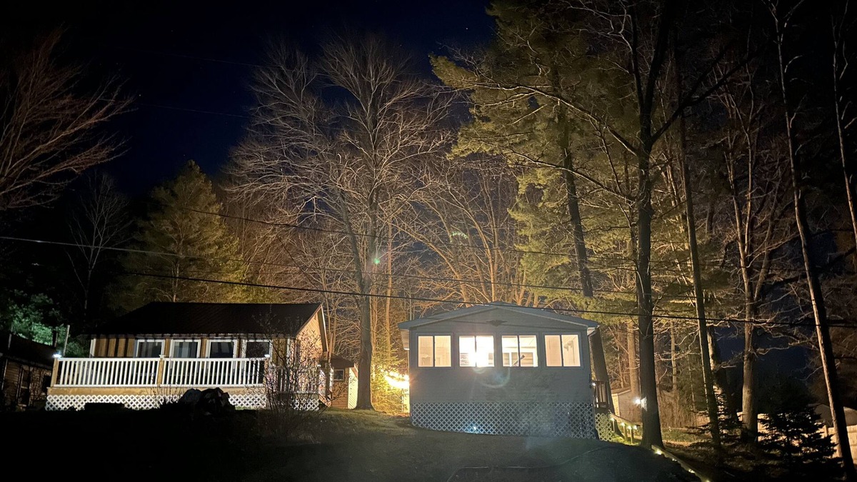 Hale Cottage | Sage Lake Hideaway!! 2 cottages on 2.5 acres! Stunning views and privacy!