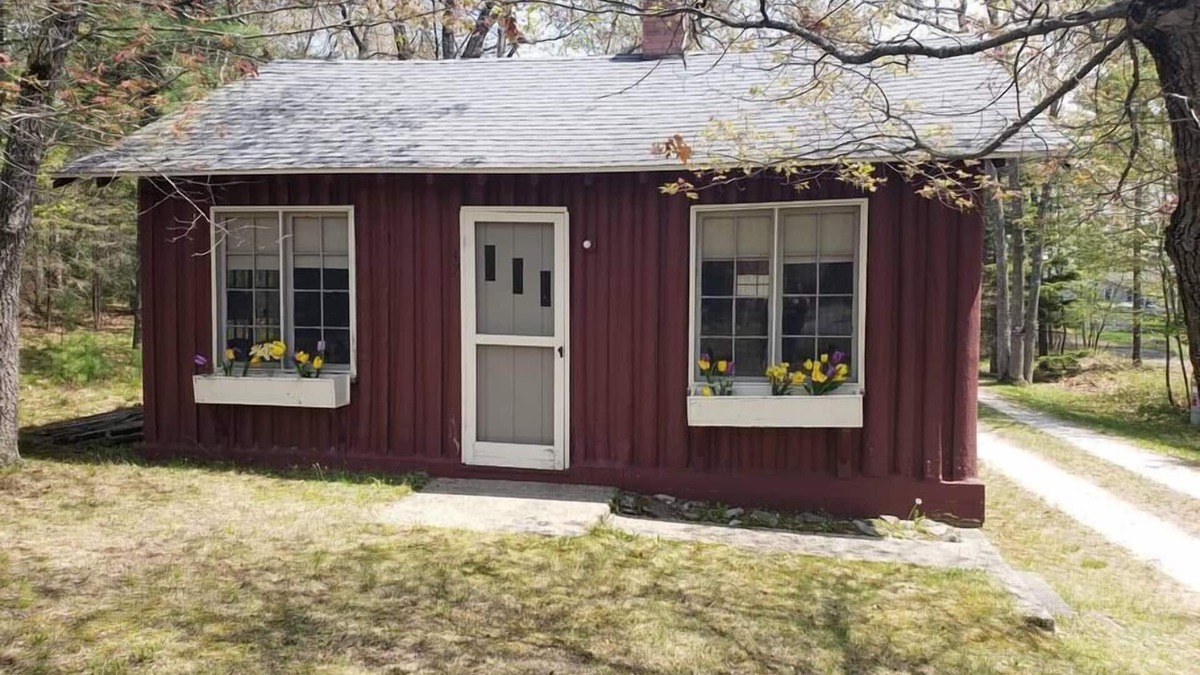 Tawas City Cabin | Sage, Mermaid Coast Cottages on Lake Huron