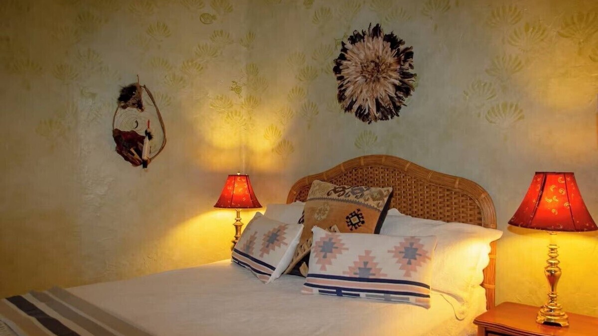 Oakland Apartment | Sage Room in Central Florida's Historic Gem & wedding venue- The Oakland Manor House