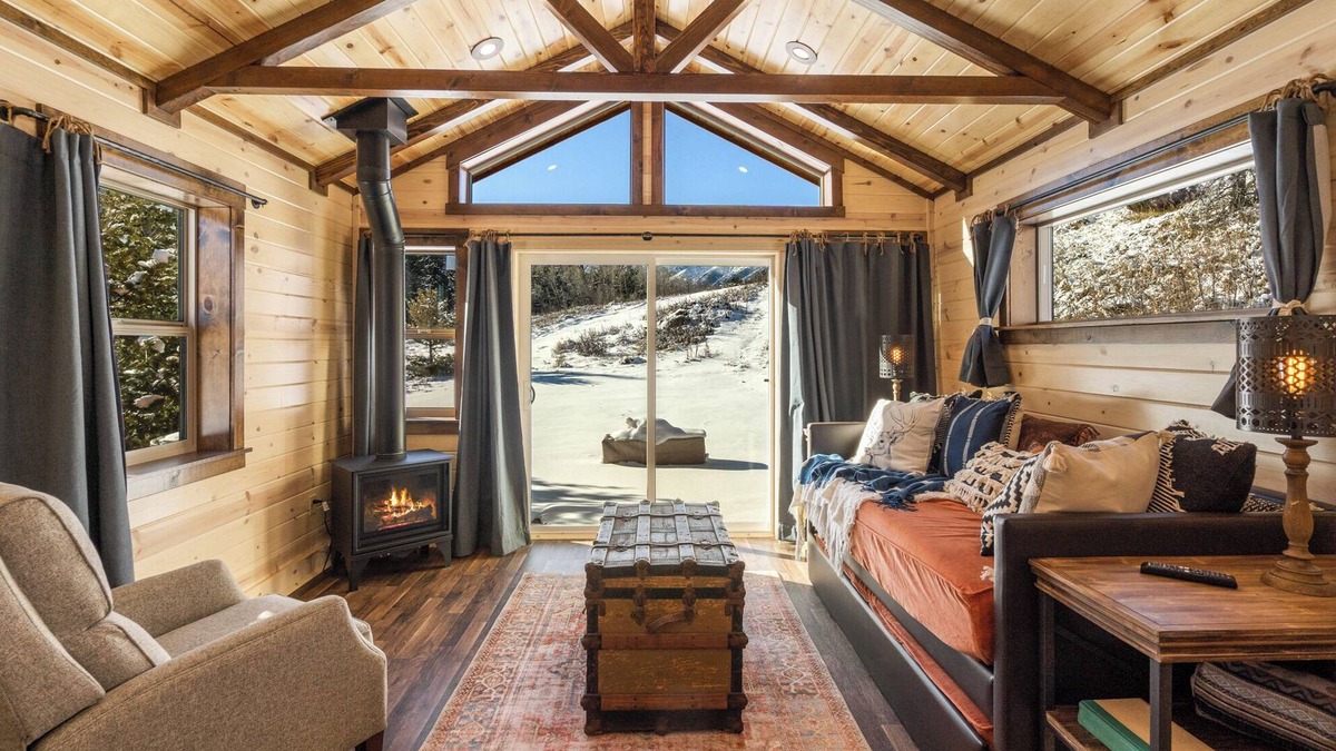 Big Timber Cabin | Sagebrush - Log cabin secluded in a mountain canyon in the Crazy Mountains
