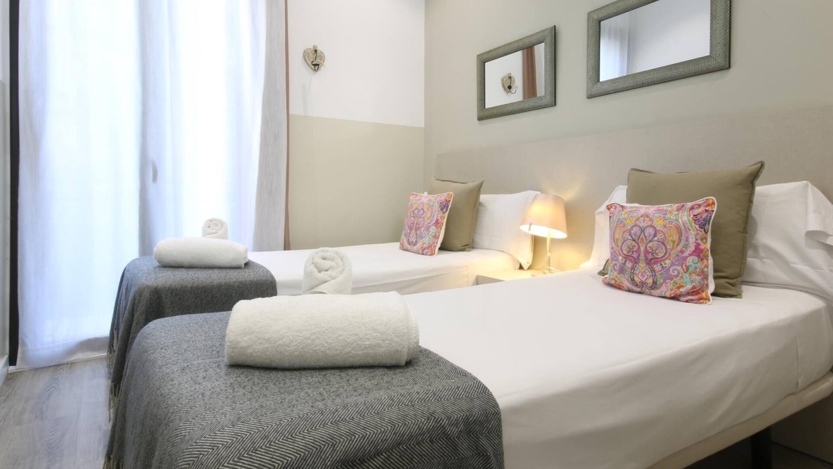 Eixample Apartment | Sagrada Familia Apartment 13