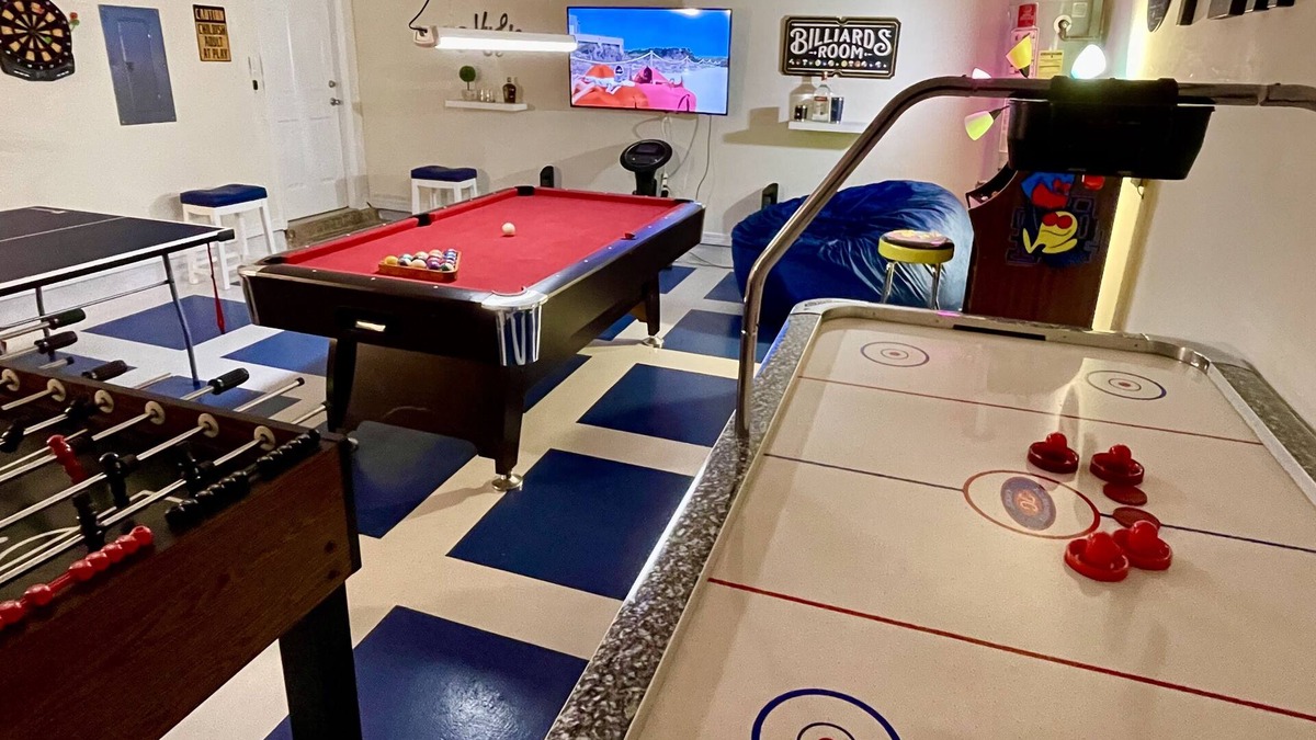 West Pensacola House | Sail Away- Pool, Huge Game Room, Kareoke & Arcade