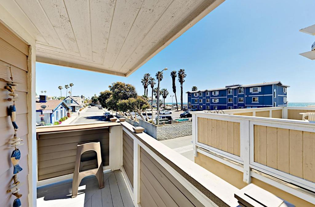 Pierpont Bay House | Sailaway Cabin