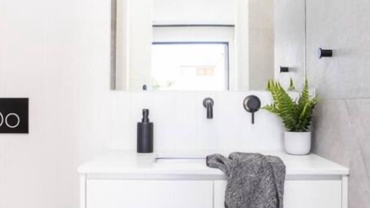 Kingscliff Apartment | Sailfish Studio – Private Access Granny
