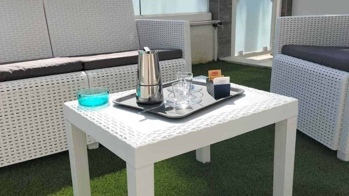Alba Adriatica Apartment | SAILING SUITE APARTMENT WITH BEACHFRONT GARDEN