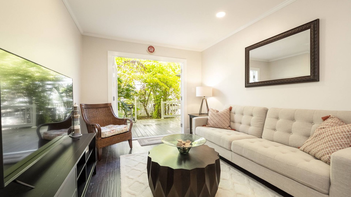 Old Town Condo | Sailor's Sanctuary - A Renovated Condo in Old Town