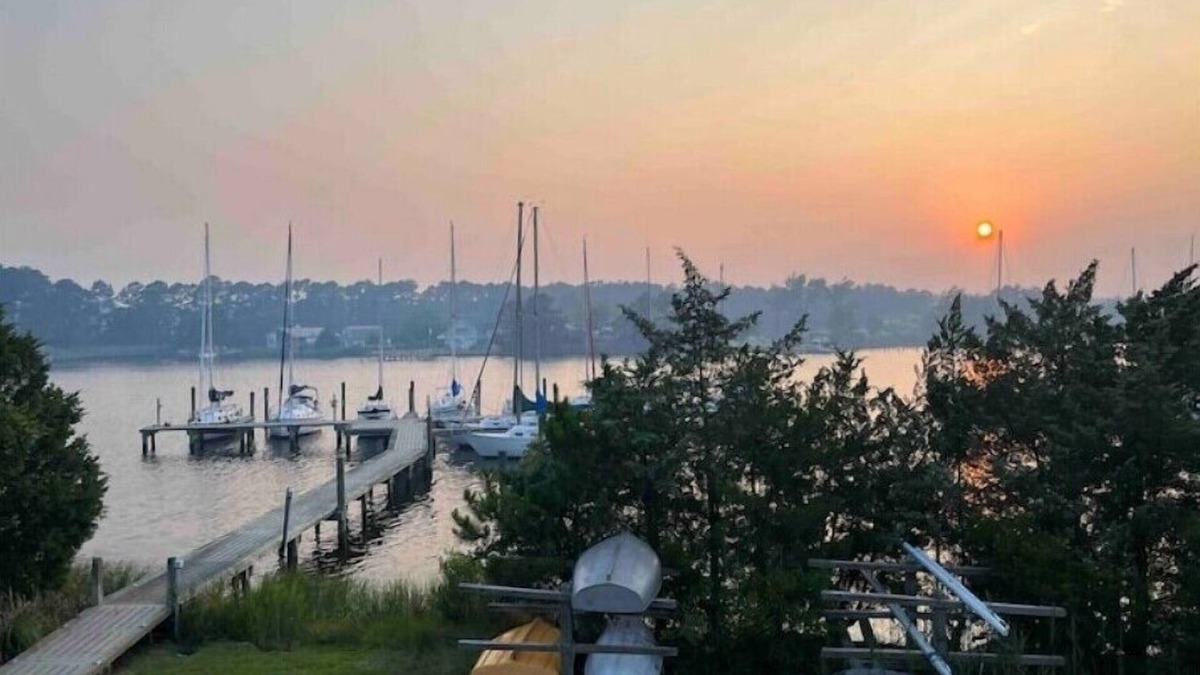 Oriental Apartment | Sailor’s Choice @ Blackwell Point Marina. Pet friendly & boat slips available!