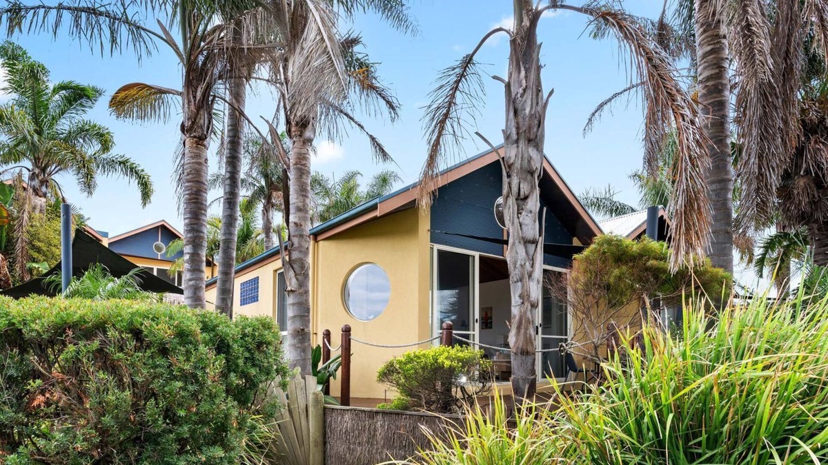 Inverloch Apartment | Sails One - Inverloch