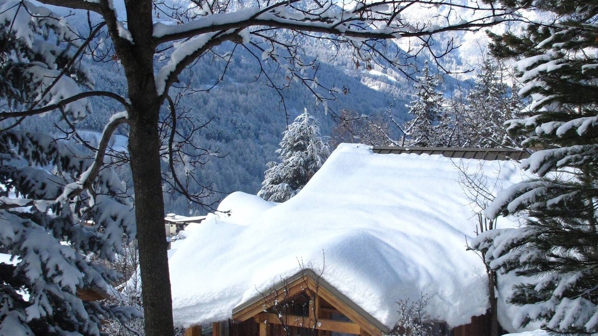 Saint-Chaffrey Ski Chalet | Saint Chaffrey: House with character ideally located
