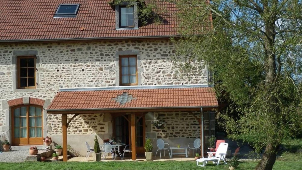 Saint-Emiland House | Saint Emiland: Charmente Maison In a very calm place