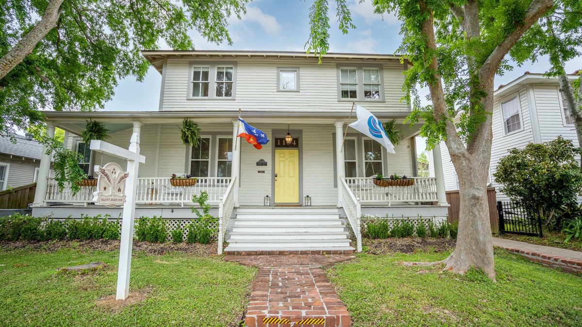 Downtown House | Saint John Inn