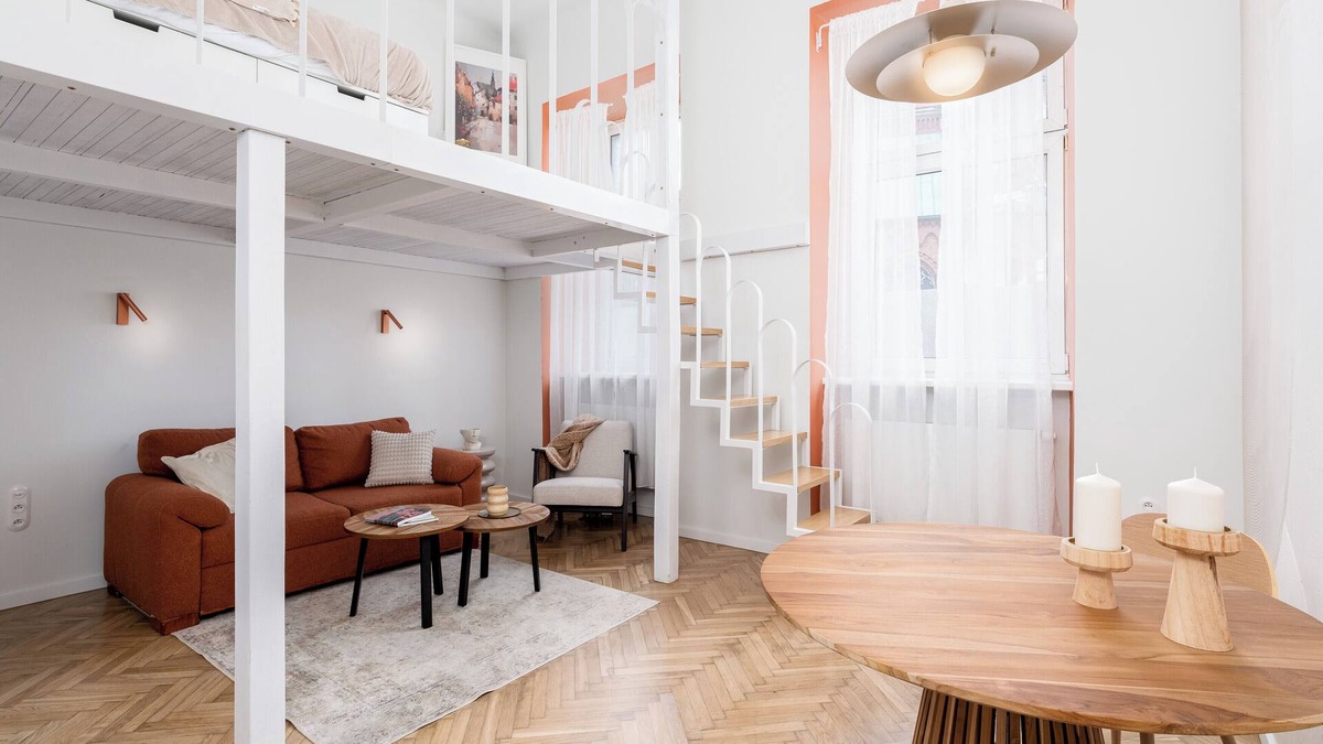 Stare Podgorze Apartment | Saint Joseph View Studio with Mezzanine