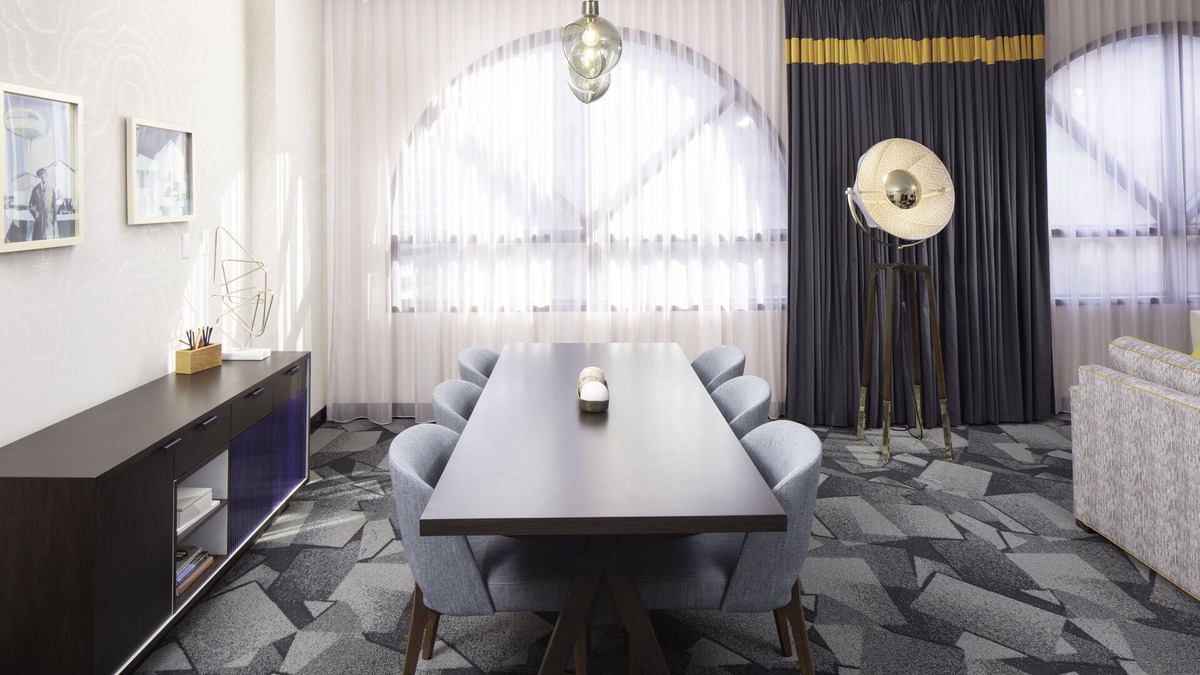 East Town Hotel | Saint Kate - The Arts Hotel