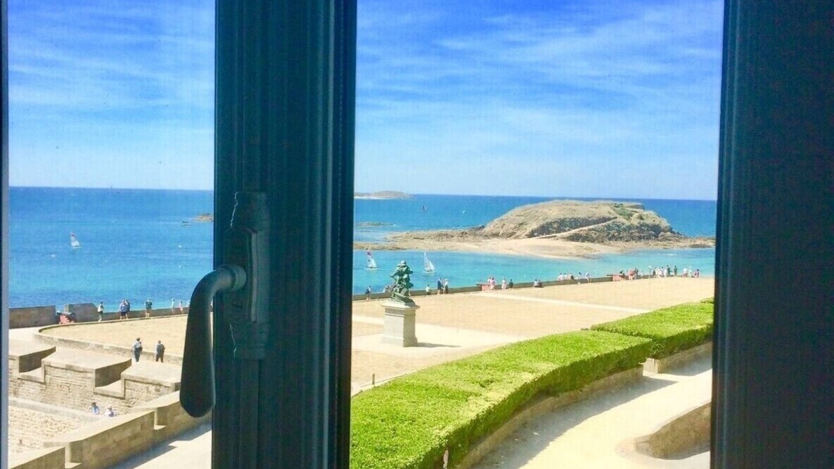 Intra Muros Apartment | Saint-Malo intra-muros exceptional sea view