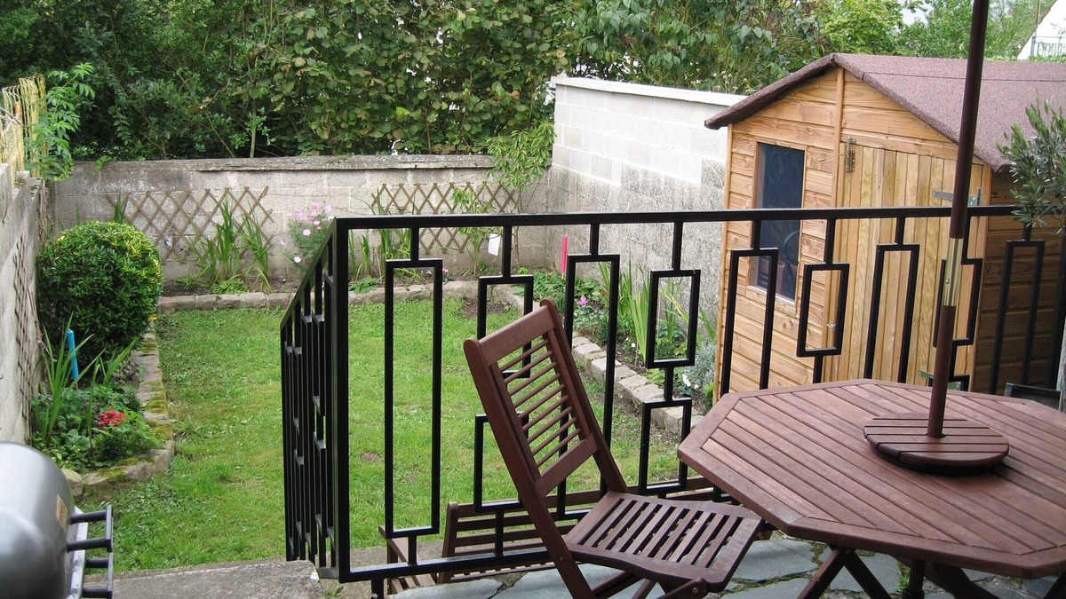 Saint-Quentin House | Saint Quentin's Town House : Local Attractions and Further Afield