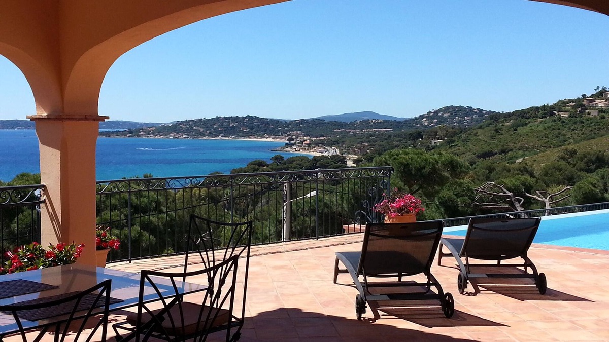 Plage de la Garonnette House | Sainte-Maxime: Panoramic sea view
