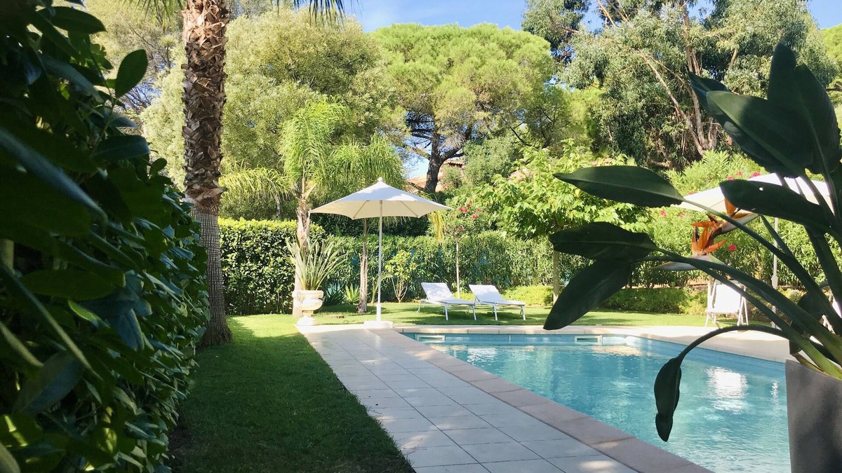 Plage de la Garonnette Villa | Sainte Maxime, villa of 160m2 with pool, sea view (sea 200m), landscaped garden