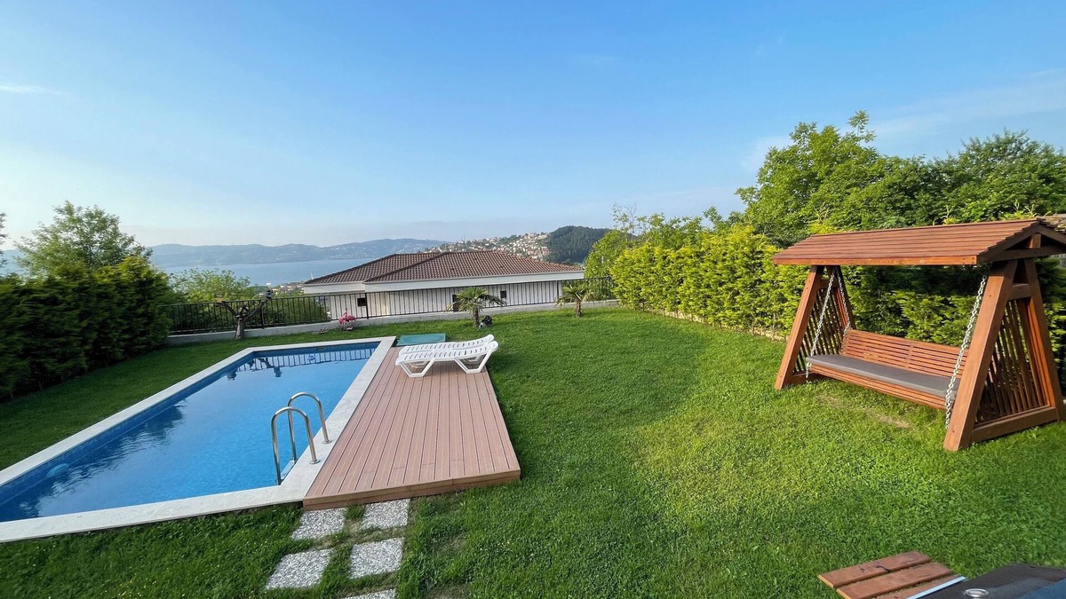 Sapanca Villa | Sakarya Sapanca Ünlüce 5+1 Private (HEATED) Pool-Luxury 10-person Holiday Villa
