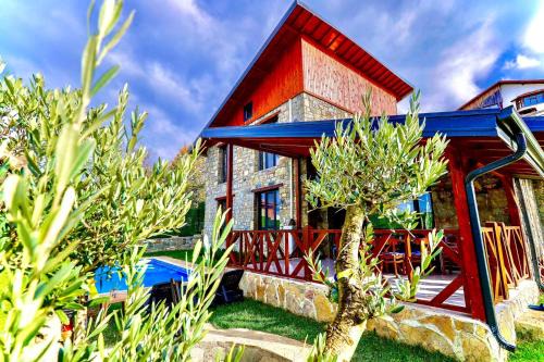 Sapanca Villa | Sakarya Sapanca Kuruçeşme de 3 Oda 1 Salon Özel Havuzlu - Şömineli 6 Kişilik Taş Ev -SPN-3670