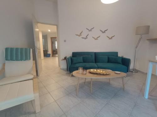 Selinia Apartment | Salamina Azuro