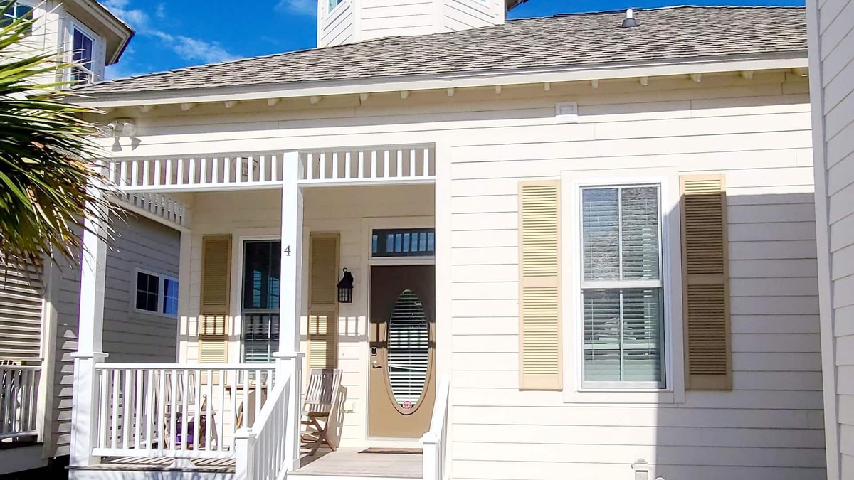 Atlantic Beach House | Sale! 5Star Reviews Luxury2 Bedroom House Pool, Steps from Ocean/Beach, Sleeps 4