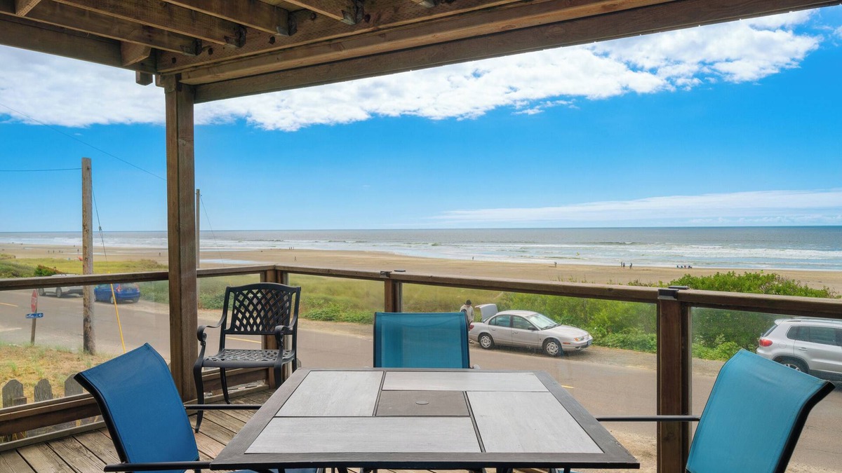 Manzanita House | Salish MCA#50050 -Ocean Front 2 bedroom Triplex Condo- stunning Ocean views.