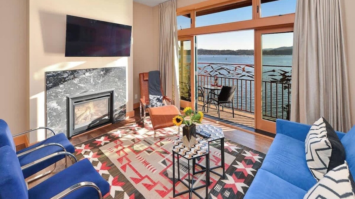 North Cowichan Condo | Salishan Chief Suite