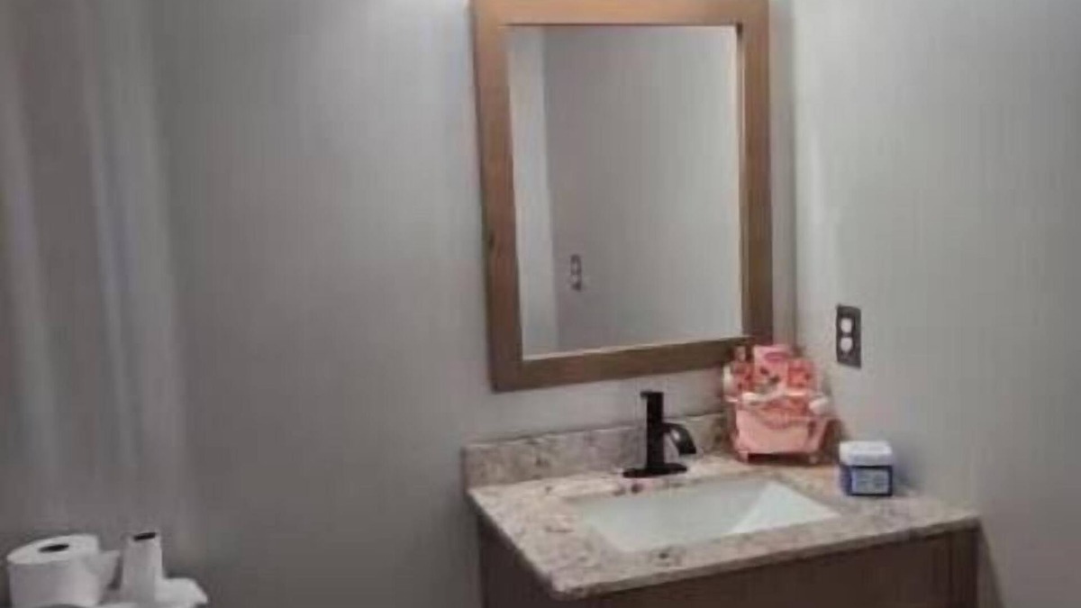Egg Harbor City House | Sallie Cozy Burrow Guest House 20 minutes from Atlantic City