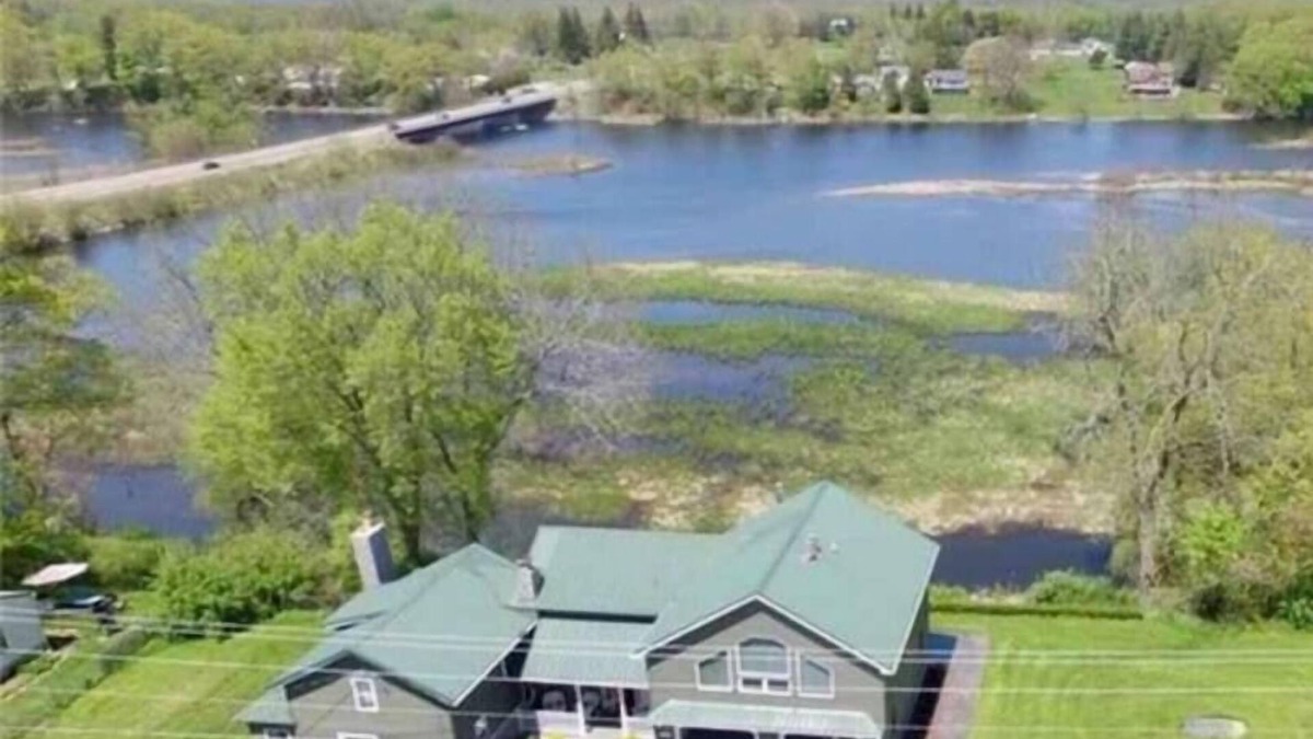Port Ontario House | Salmon River view!