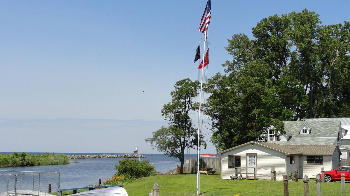 Port Ontario Cottage | Salmon River Waterfront Cottage w/available 1/2 price boat slip