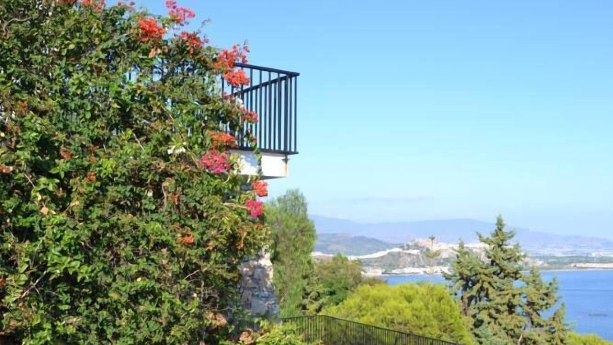 Salobrena Cottage | Salobrena: House with garden