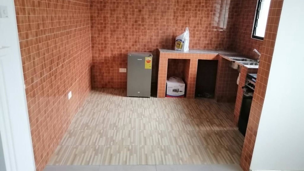 Kwabenyan House | Salomey Plaza