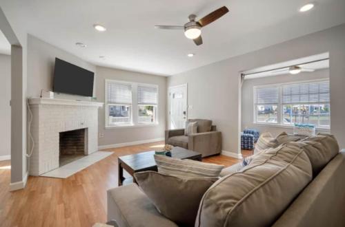 Margate City House | Salt Life Retreat Unit A-2BR/2BA, Heart of Margate