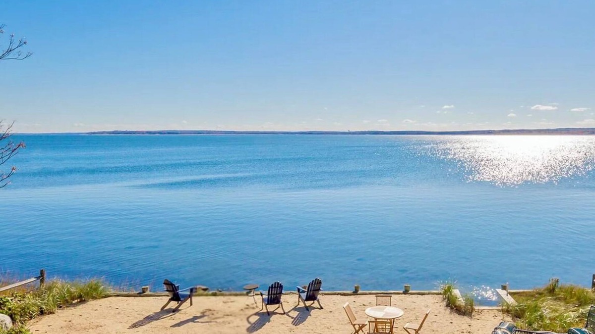 Aquebogue House | "Salt & Serenity" - Absolute Beachfront Retreat on the North Fork