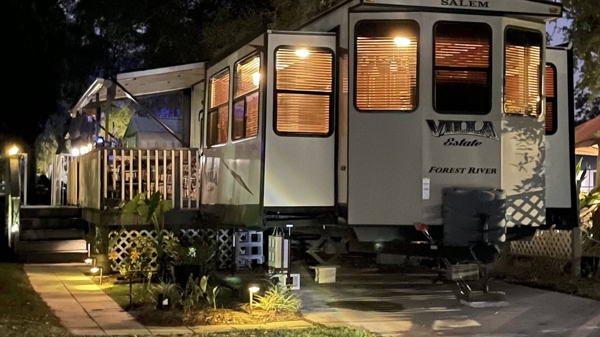 Salt Springs Resort | Salt Springs Hidden Gem RV 2 Bedroom 1 Bath