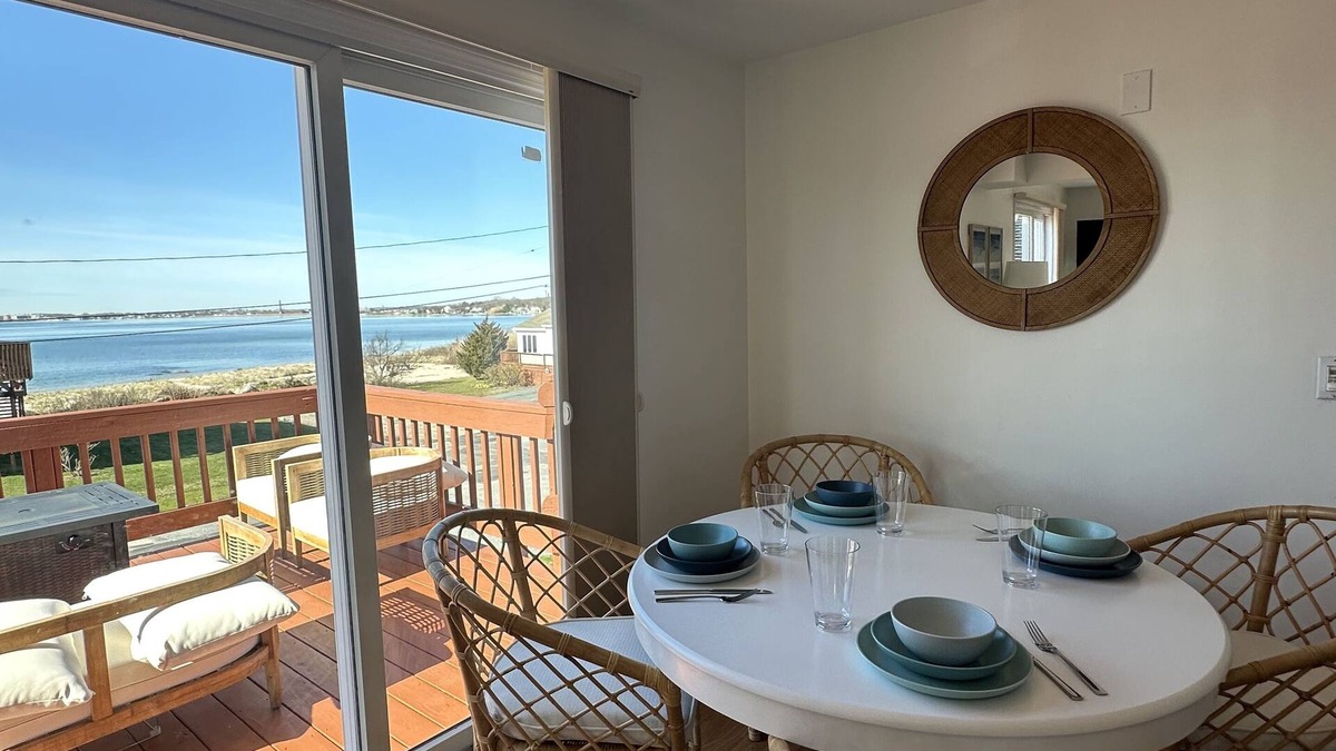Fairhaven House | Saltmarsh Beach House steps from the beach!